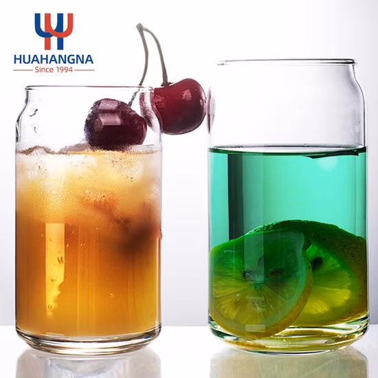 Novo estilo de lata de cerveja de 16 onças com tampa de bambu e canudo de vidro usado para copos de café gelado, smoothies, boba, chá, uísque e água